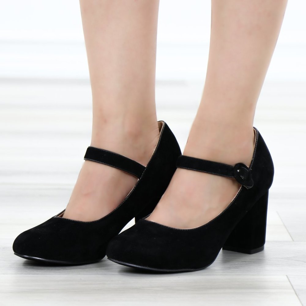 Cute Black Faux Suede Chunky Heel Pumps - Picture 5 of 13